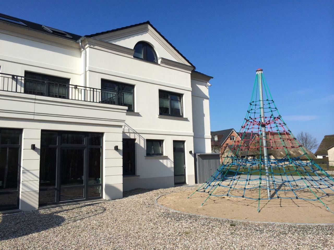 Ferienwohnungen Am Museumshof Fehmarn Exterior foto